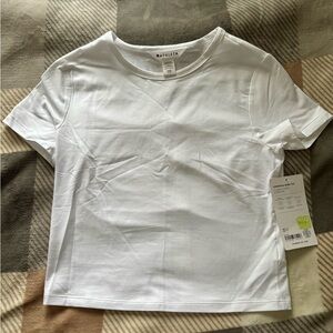 Essential baby tee white